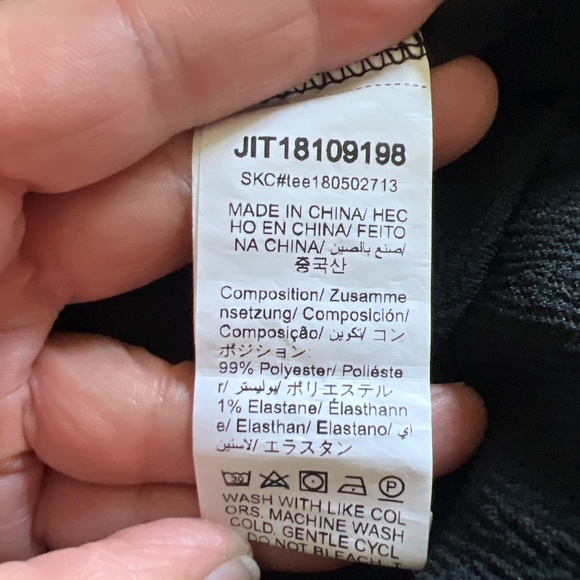 Clasi Mock Neck Cage Yoke & Sleeve Top - Picture 4 of 7